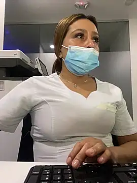 Snapshot of Keittly_ chatting on 02/15/25, 08:44 Keittly online show from 02/15/25, 08:44