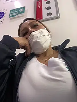 Snapshot of Keittly_ chatting on 03/04/25, 06:29 Keittly online show from 03/04/25, 06:29