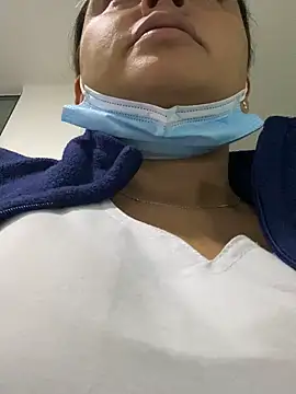 Snapshot of Keittly_ chatting on 10/15/25, 01:06 Keittly online show from 10/15/25, 01:06