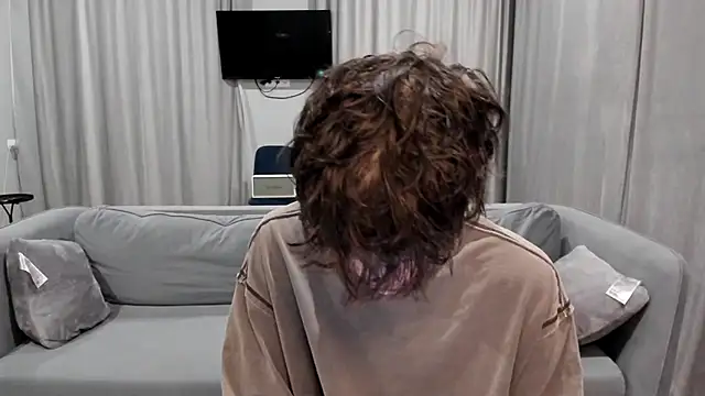 Snapshot of Im_Shine_Guy chatting on 12/13/24, 08:26 Im Shine Guy online show from 12/13/24, 08:26