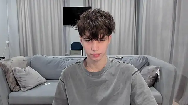 Snapshot of Im_Shine_Guy chatting on 12/16/24, 06:43 Im Shine Guy online show from 12/16/24, 06:43