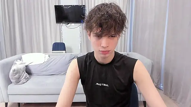 Snapshot of Im_Shine_Guy chatting on 01/15/25, 09:45 Im Shine Guy online show from 01/15/25, 09:45