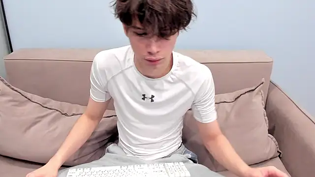 Snapshot of Im_Shine_Guy chatting on 11/25/25, 08:03 Im Shine Guy online show from 11/25/25, 08:03