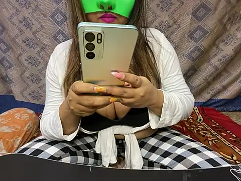 Snapshot of ankita-bonggirl chatting on 12/16/24, 11:12 ankita-bonggirl online show from 12/16/24, 11:12