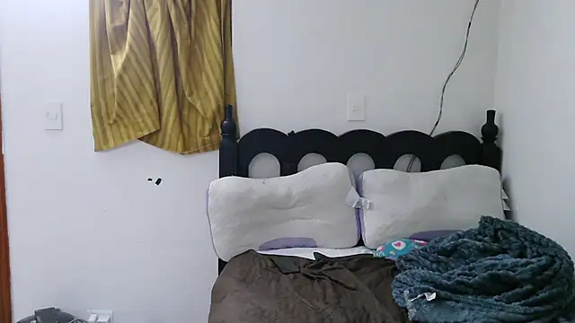 luxandracon23 online show from 03/09/26, 06:34