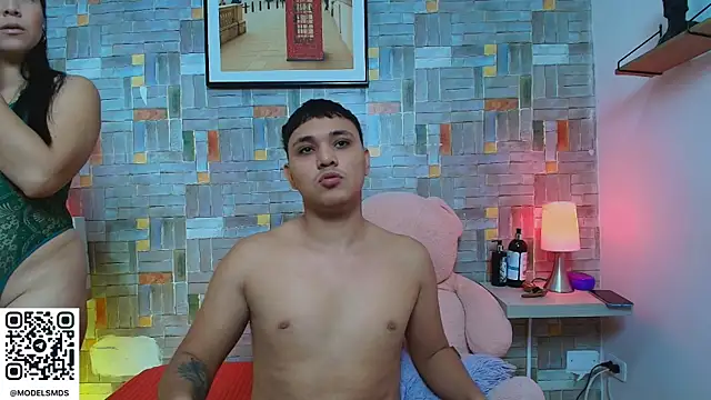 couple lovelyds online show from 11/04/25, 08:30