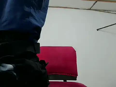 Snapshot of fernandez_latinblackk chatting on 01/14/25, 05:08 fernandez latinblackk online show from 01/14/25, 05:08