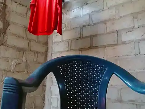 Snapshot of fernandez_latinblackk chatting on 09/18/25, 01:46 fernandez latinblackk online show from 09/18/25, 01:46
