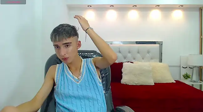 hot starboy online show from 02/08/25, 06:01