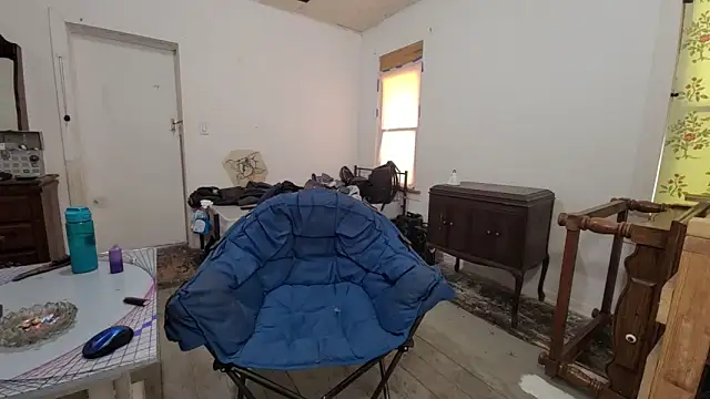 ScubaStevex online show from 12/22/24, 05:53