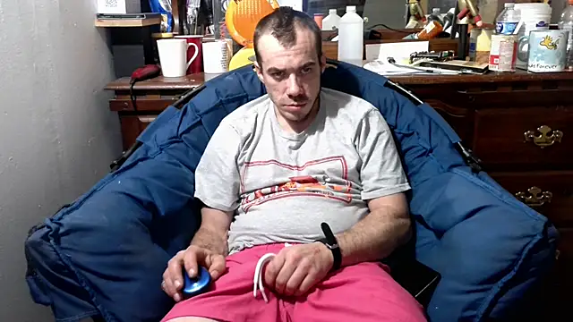 ScubaStevex online show from 02/08/25, 10:51