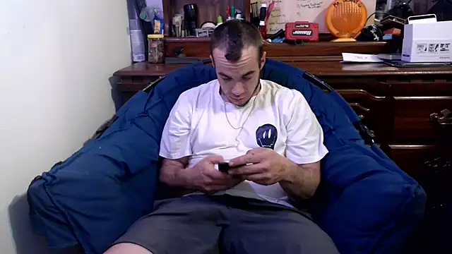 ScubaStevex online show from 02/09/25, 06:11