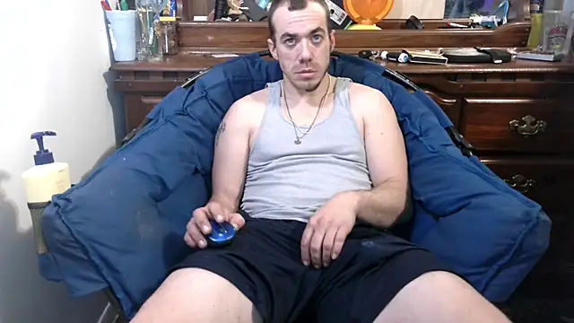 ScubaStevex online show from 02/11/25, 02:02