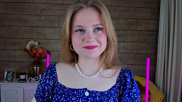 SelinSwarovski online show from 02/10/25, 07:38