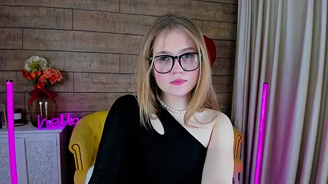 SelinSwarovski online show from 02/17/25, 10:58