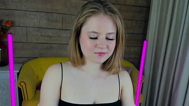 SelinSwarovski online show from 02/24/25, 04:36