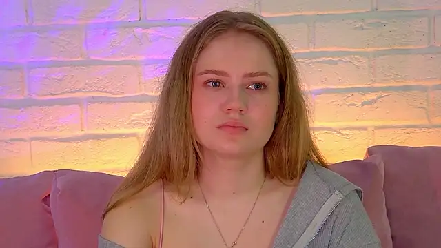 SelinSwarovski online show from 11/11/25, 06:08