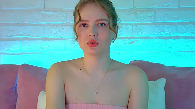 SelinSwarovski online show from 03/15/26, 04:24