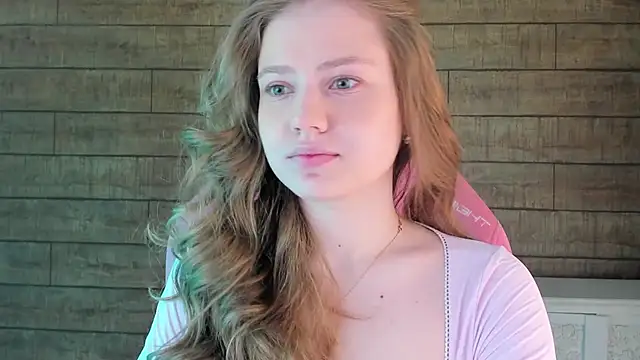 SelinSwarovski online show from 04/18/26, 04:22