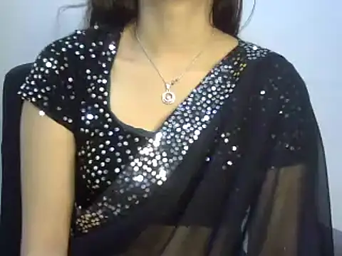 Snapshot of sonam_love- chatting on 12/22/24, 11:33 sonam love- online show from 12/22/24, 11:33