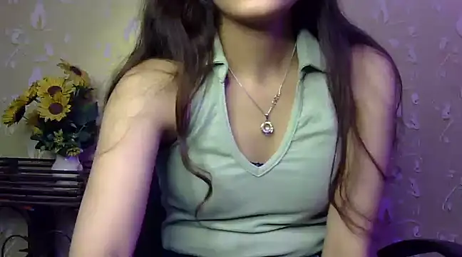 Snapshot of sonam_love- chatting on 01/06/25, 09:00 sonam love- online show from 01/06/25, 09:00