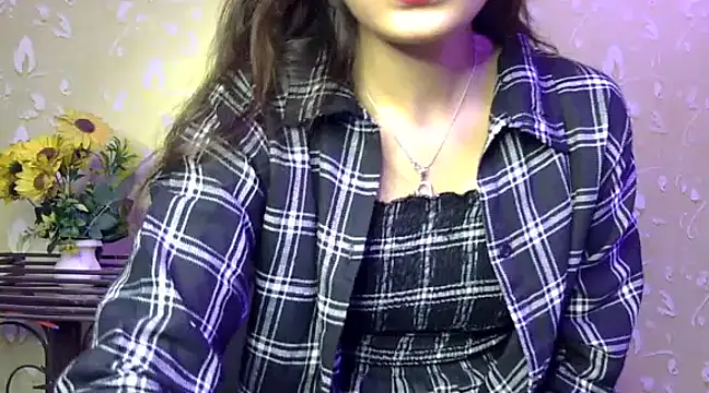 Snapshot of sonam_love- chatting on 01/09/25, 08:11 sonam love- online show from 01/09/25, 08:11