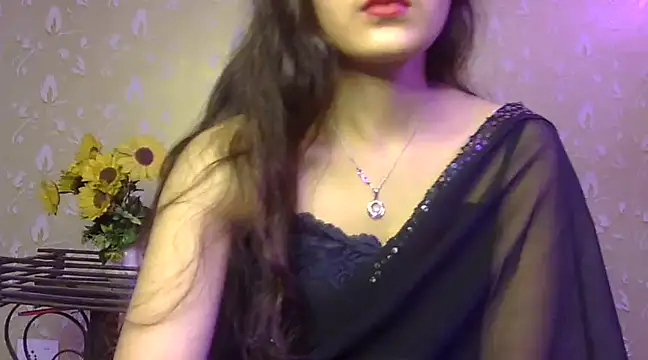 Snapshot of sonam_love- chatting on 01/18/25, 12:13 sonam love- online show from 01/18/25, 12:13