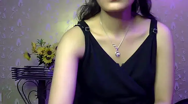 Snapshot of sonam_love- chatting on 01/22/25, 07:34 sonam love- online show from 01/22/25, 07:34