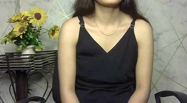 Snapshot of sonam_love- chatting on 02/22/25, 11:46 sonam love- online show from 02/22/25, 11:46