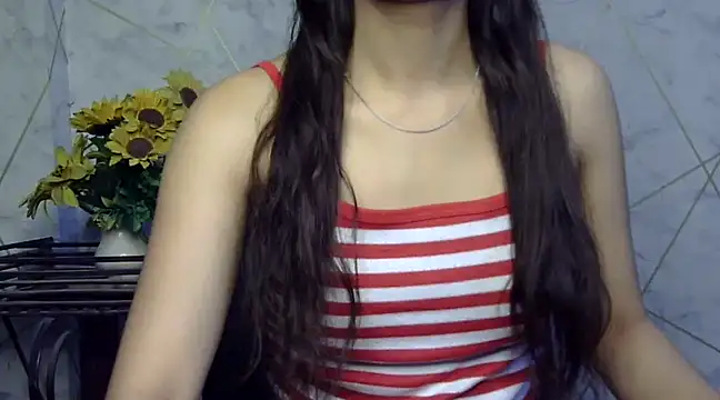 Snapshot of sonam_love- chatting on 02/24/25, 05:20 sonam love- online show from 02/24/25, 05:20