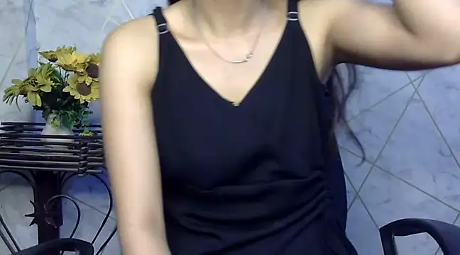 Snapshot of sonam_love- chatting on 03/02/25, 07:23 sonam love- online show from 03/02/25, 07:23