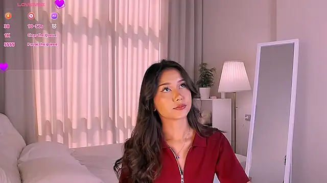 Melissa Mone online show from 12/18/25, 04:51