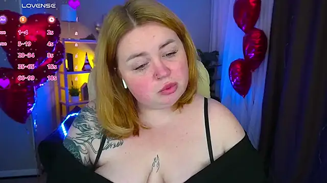 ZaraReignn online show from 02/17/25, 09:08