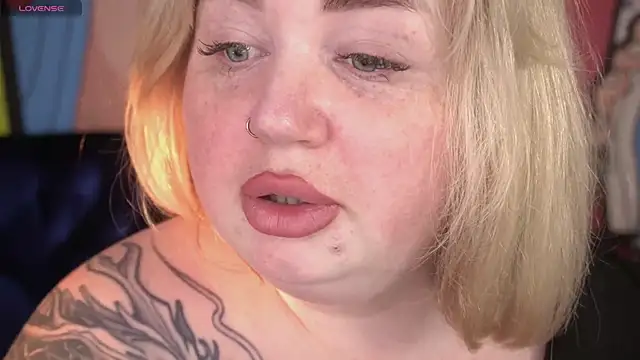 ZaraReignn online show from 03/31/26, 07:58