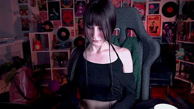 LuxRayi online show from 02/01/25, 09:19