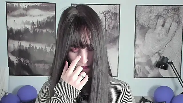 LuxRayi online show from 02/06/25, 05:51