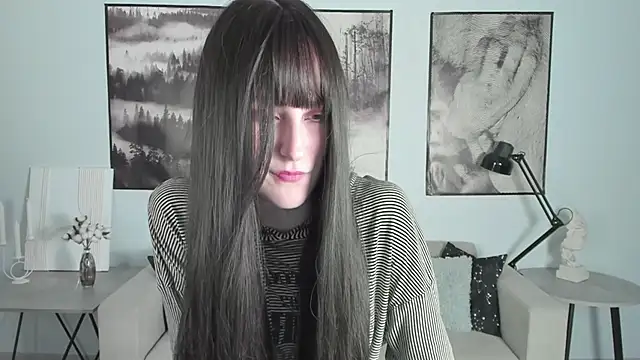 LuxRayi online show from 02/07/25, 12:31