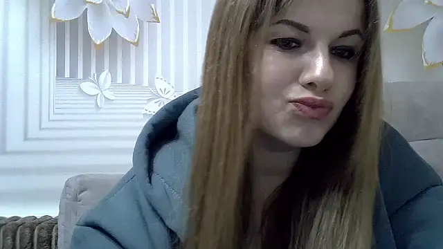 Snapshot of TinaFun4u chatting on 01/22/25, 10:48 TinaFun4u online show from 01/22/25, 10:48