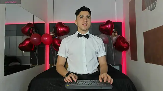 LiamNovak online show from 02/14/26, 12:02