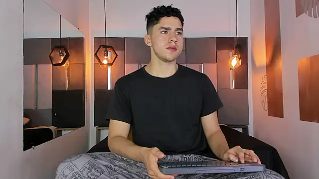 LiamNovak online show from 02/15/26, 12:58