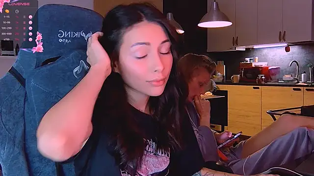 KatiKate online show from 11/03/25, 05:14