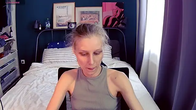 KatiKate online show from 06/06/26, 02:33