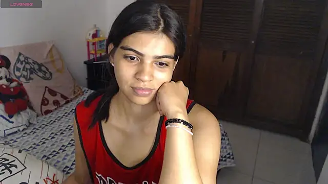 Snapshot of Pocahontas_Princess_ chatting on 07/14/26, 04:28 Pocahontas Princess online show from 07/14/26, 04:28