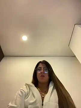 girl anni online show from 01/28/25, 05:56