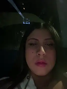 girl anni online show from 01/29/25, 12:01