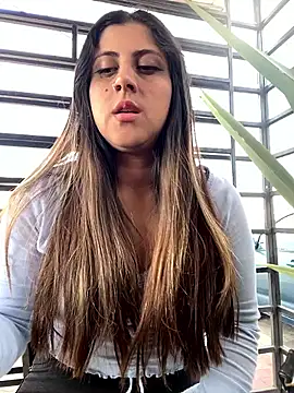 girl anni online show from 02/07/25, 09:37