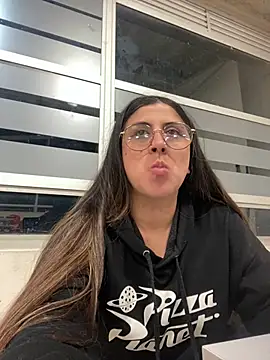 girl anni online show from 02/28/25, 01:26