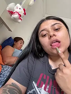 Snapshot of alissonfernandez_ chatting on 01/09/25, 06:15 alissonfernandez  online show from 01/09/25, 06:15