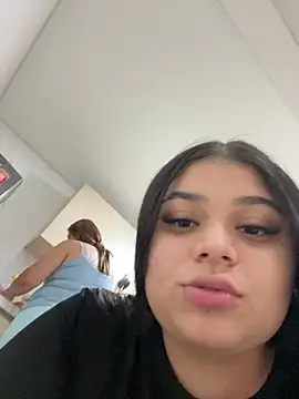 Snapshot of alissonfernandez_ chatting on 01/10/25, 12:38 alissonfernandez  online show from 01/10/25, 12:38