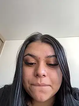Snapshot of alissonfernandez_ chatting on 01/12/25, 02:19 alissonfernandez  online show from 01/12/25, 02:19